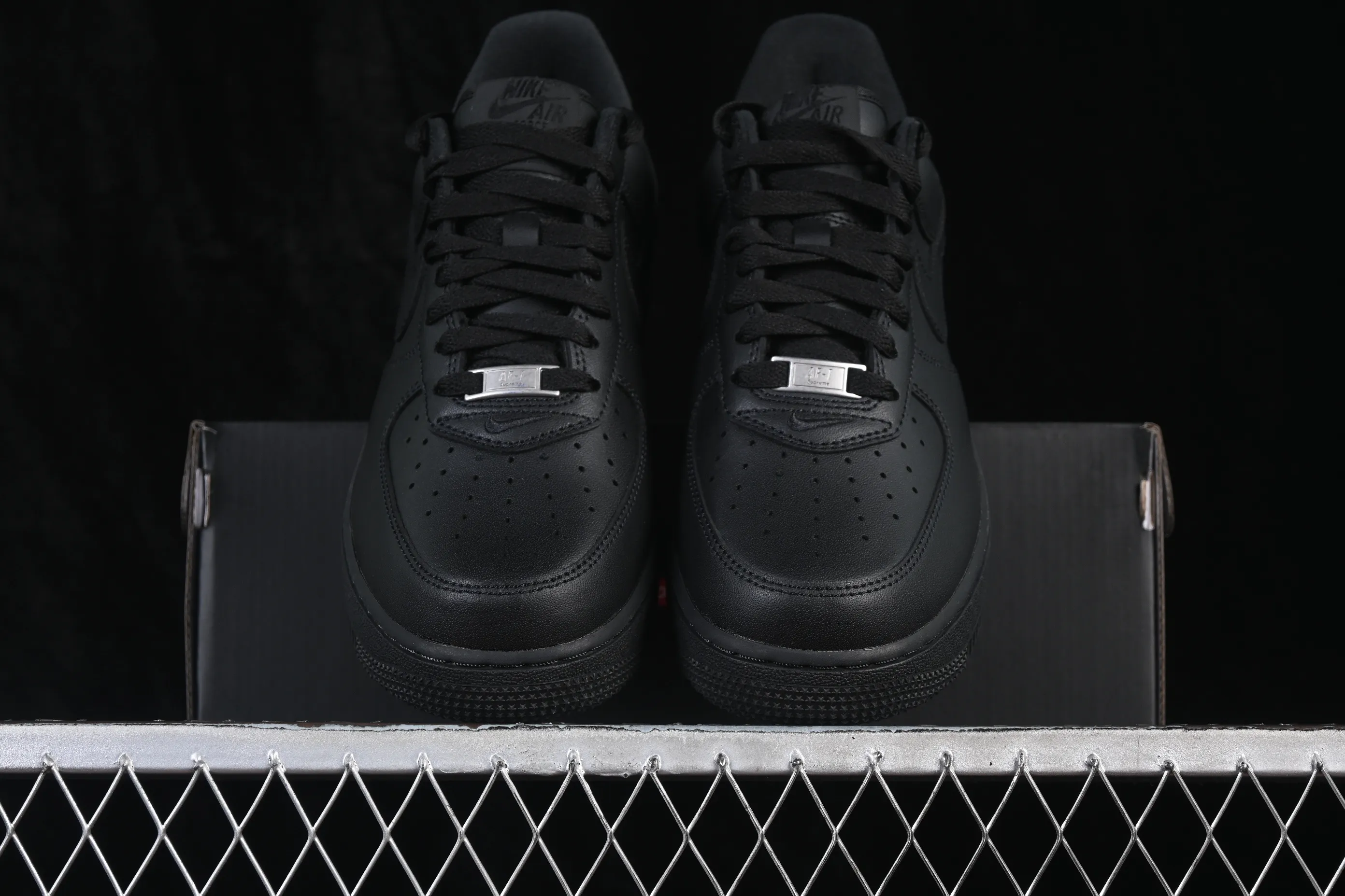 All categories Nk Air Force 1 Air Force series Nk Air Force 1 Low Air Force low-top GX foreign trade version Supreme x Nike Air Force 1'07 Low joint model Air Force 1 low-top casual sneakers CU9225-001